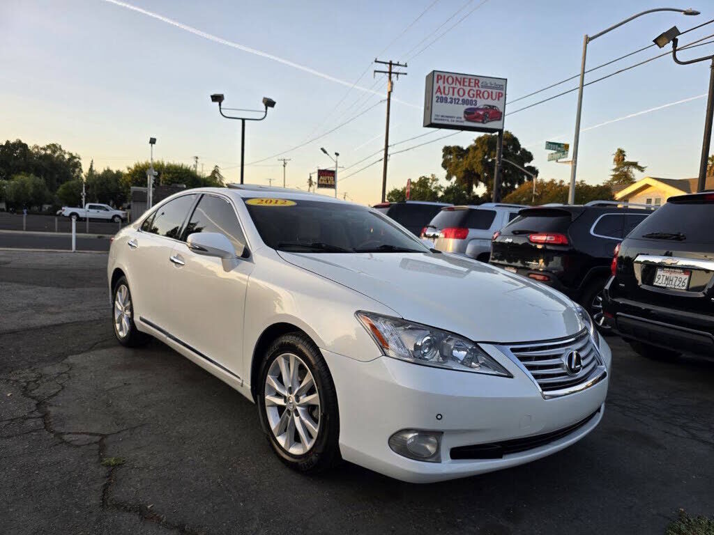 2012 LEXUS ES