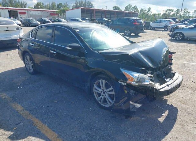 2014 NISSAN Altima