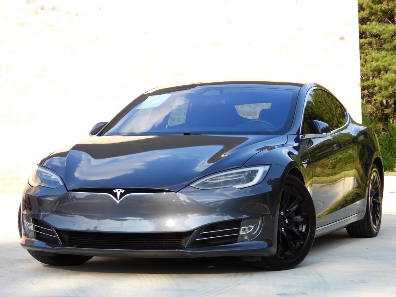 2017 TESLA Model S