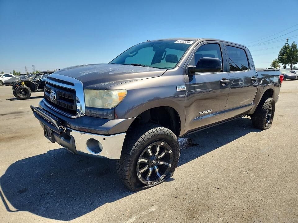 2012 TOYOTA Tundra