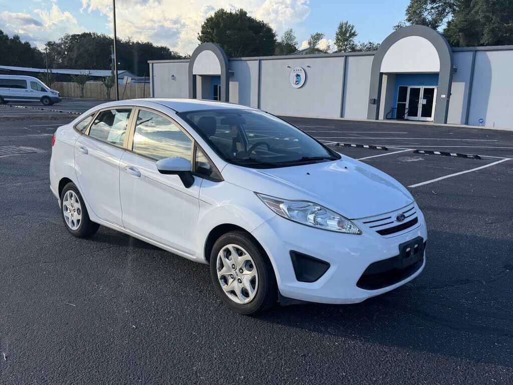 2012 FORD Fiesta