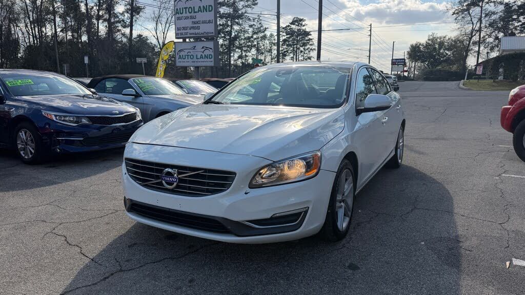 2015 VOLVO S60