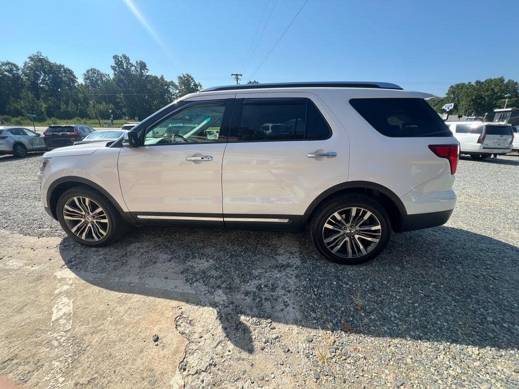 2017 FORD Explorer