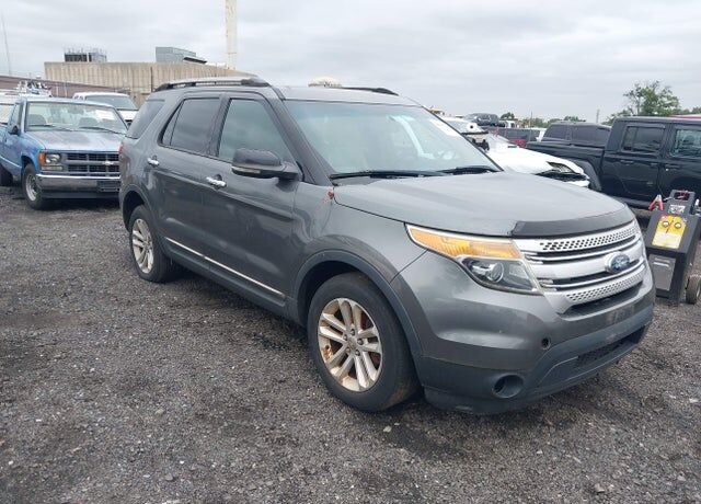 2011 FORD Explorer