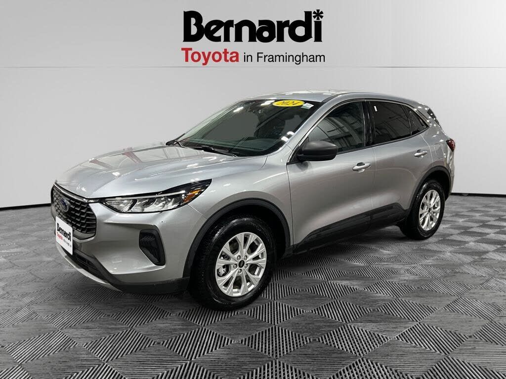 2024 FORD Escape