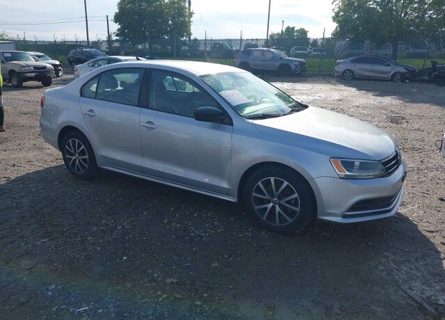 2016 VOLKSWAGEN Jetta