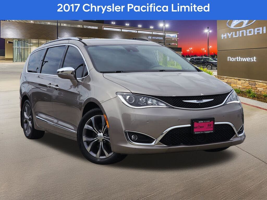 2017 CHRYSLER Pacifica