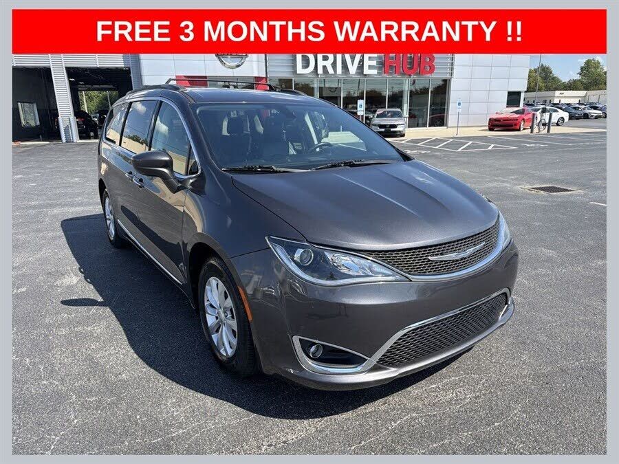 2017 CHRYSLER Pacifica