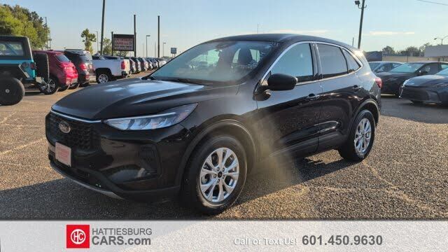 2024 FORD Escape