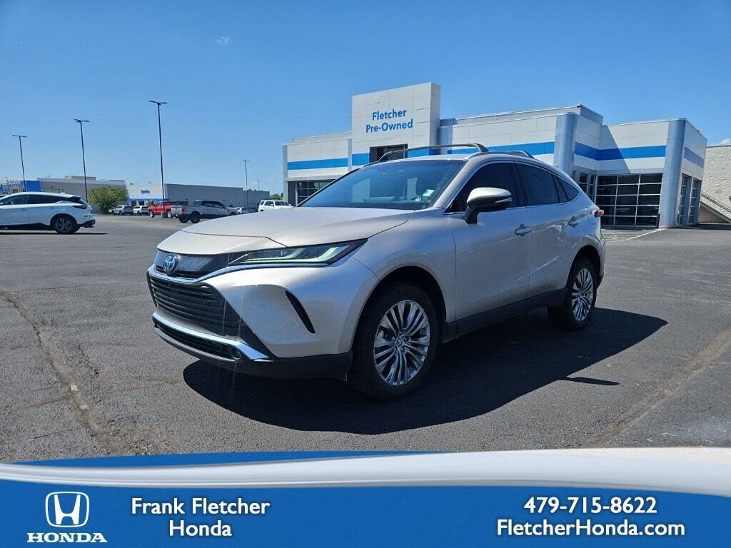 2024 TOYOTA Venza