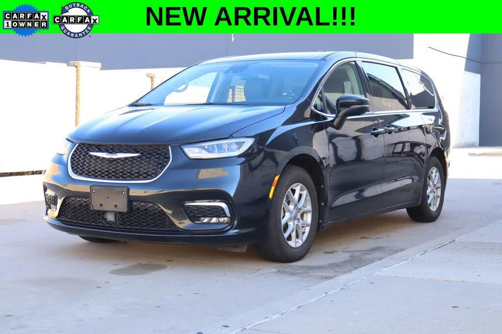 2023 CHRYSLER Pacifica