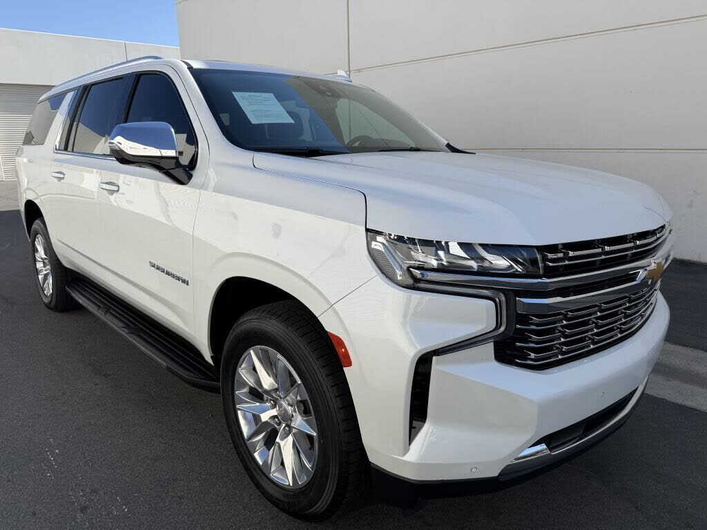2023 CHEVROLET Suburban