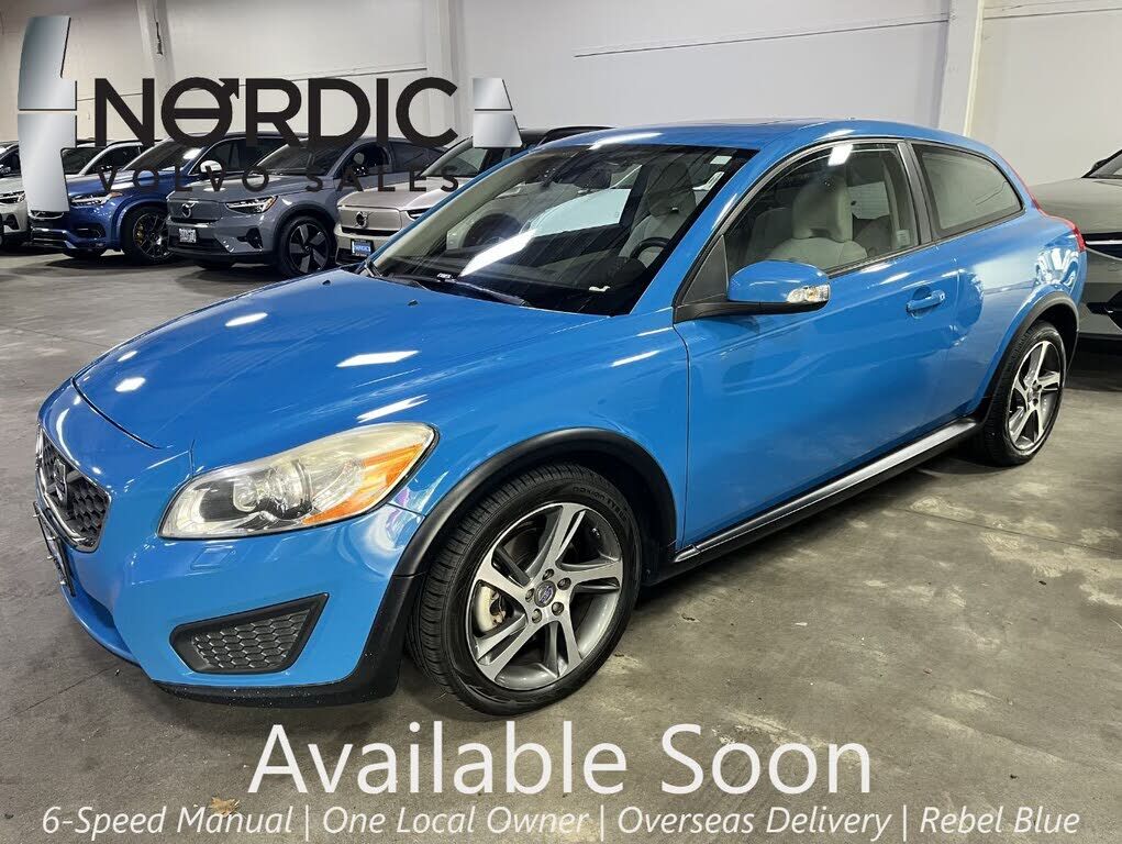 2013 VOLVO C30