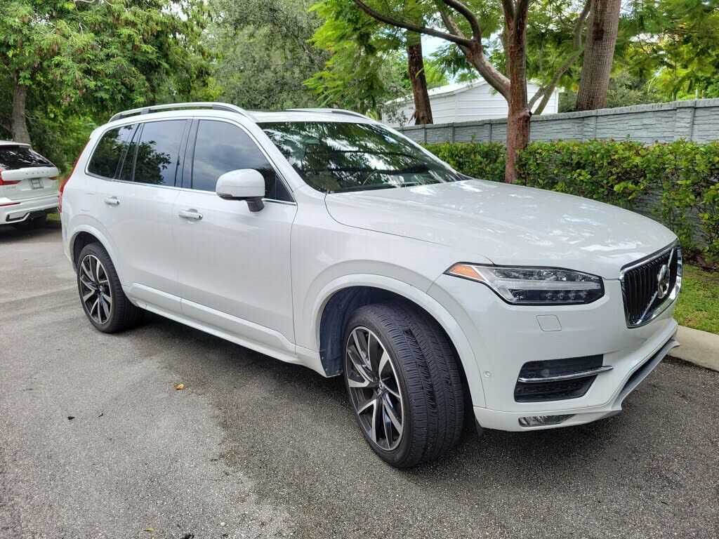 2018 VOLVO XC90