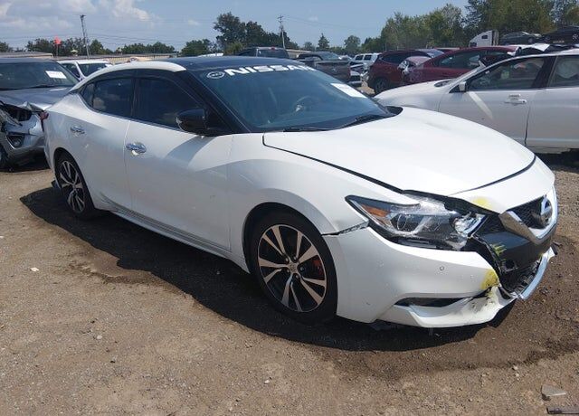 2017 NISSAN Maxima
