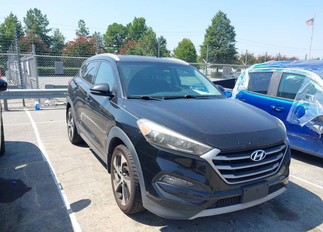 2017 HYUNDAI Tucson