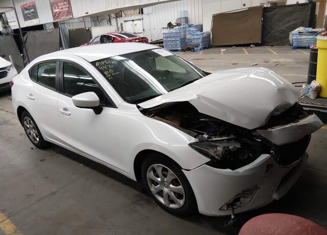 2015 MAZDA Mazda3