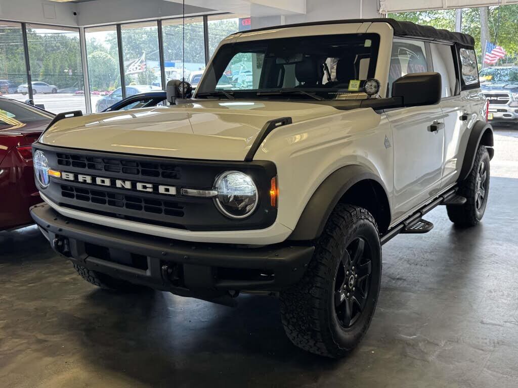 2021 FORD Bronco