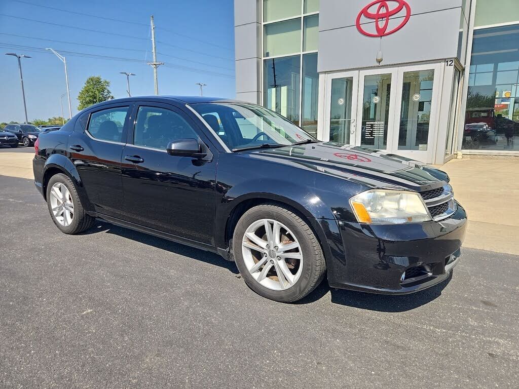 2012 DODGE Avenger