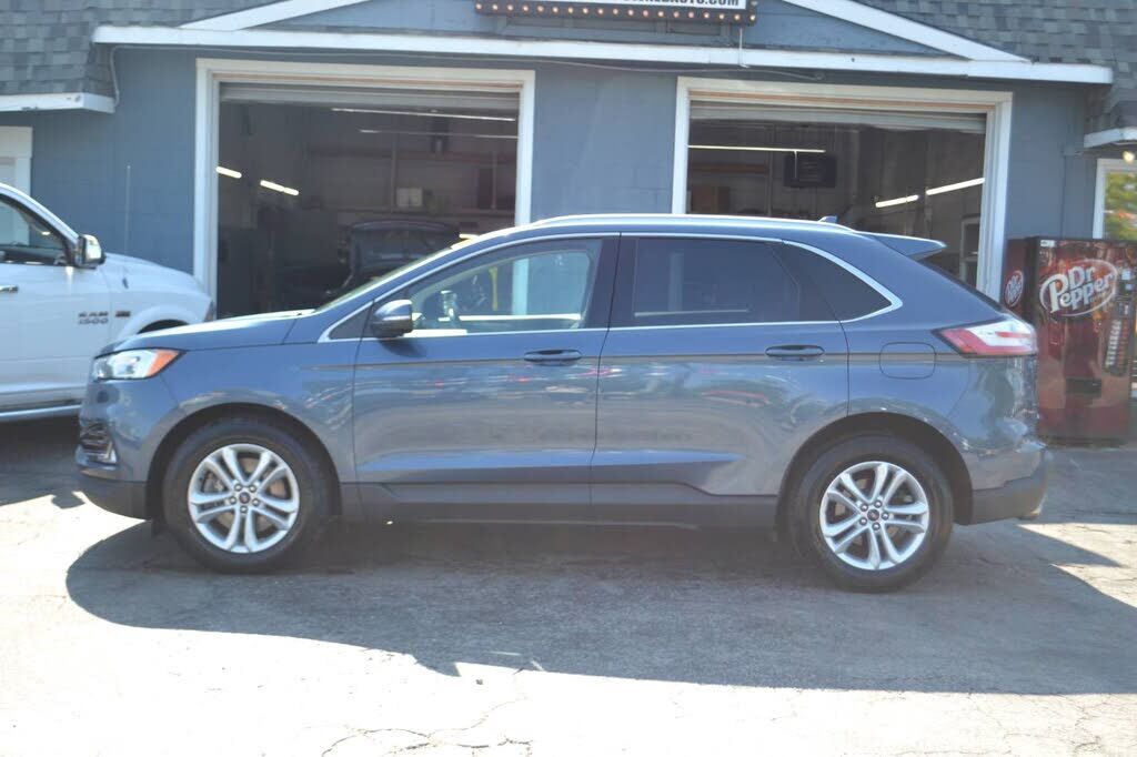 2019 FORD Edge
