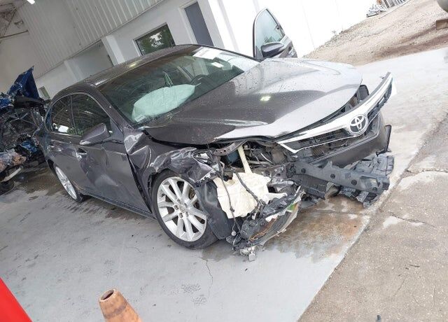 2014 TOYOTA Avalon