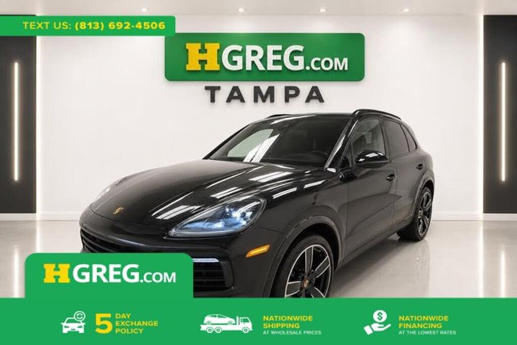 2023 PORSCHE Cayenne