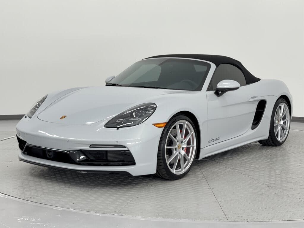 2024 PORSCHE 718
