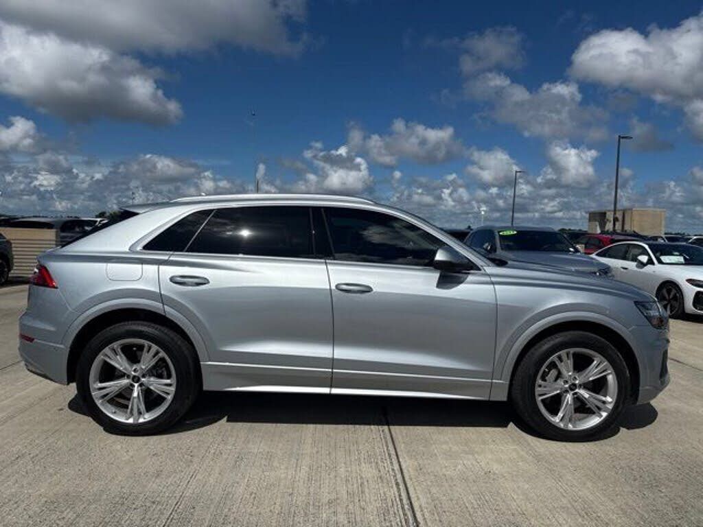 2023 Audi Q8