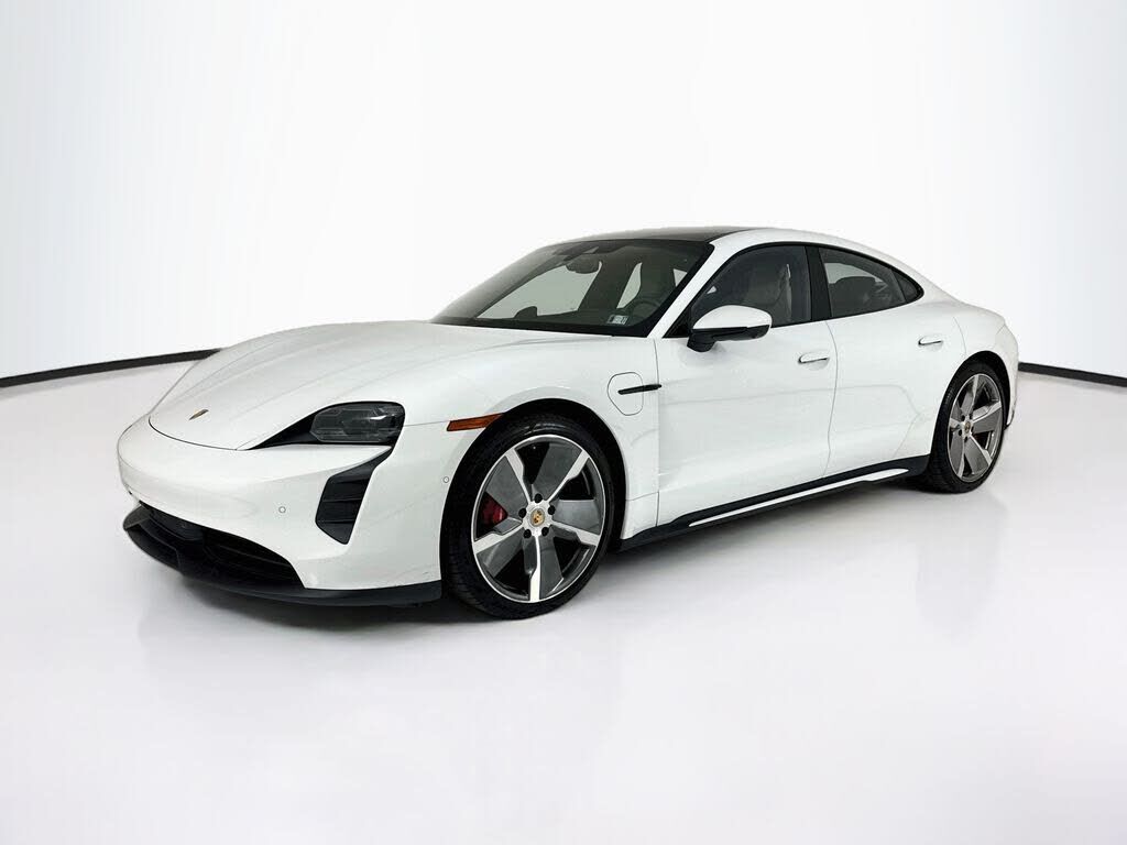 2024 PORSCHE Taycan