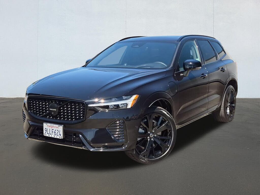 2024 VOLVO XC60