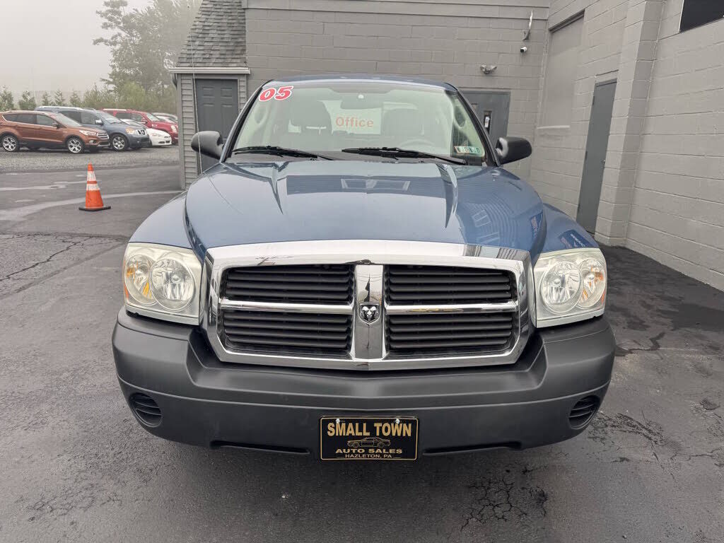 2005 DODGE Dakota