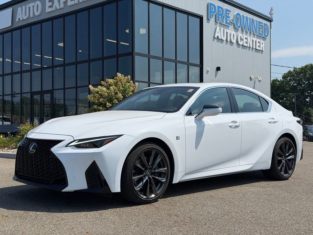 2023 LEXUS IS