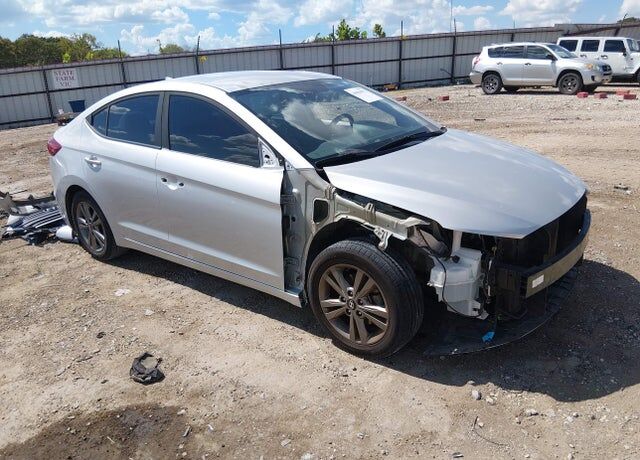 2018 HYUNDAI Elantra