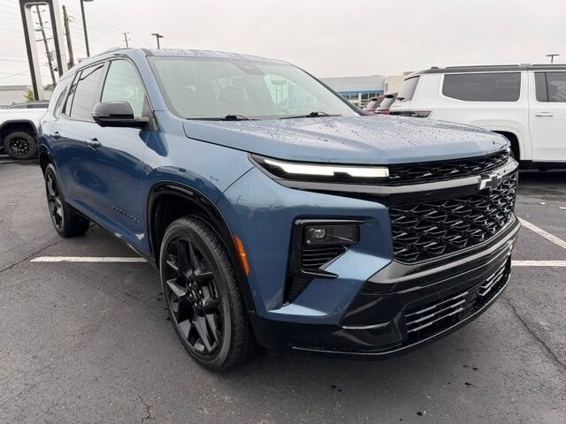 2024 CHEVROLET Traverse