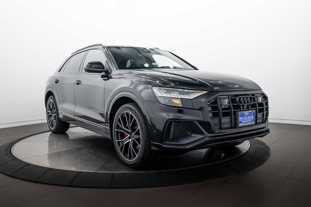 2023 AUDI SQ8