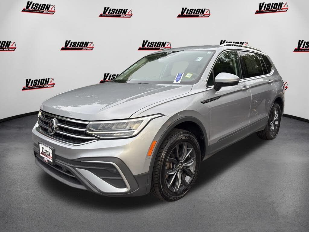 2022 VOLKSWAGEN Tiguan