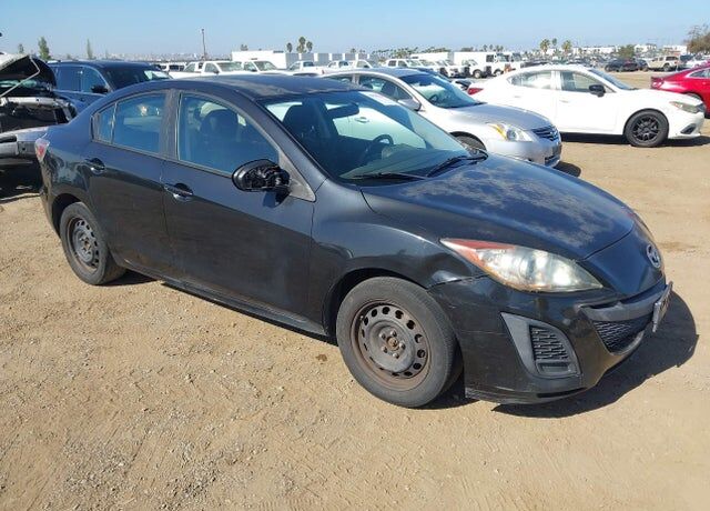 2011 MAZDA Mazda3