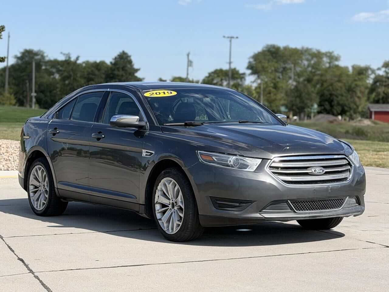 2019 FORD Taurus