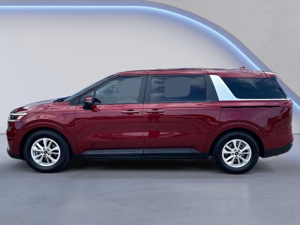 2023 KIA Carnival