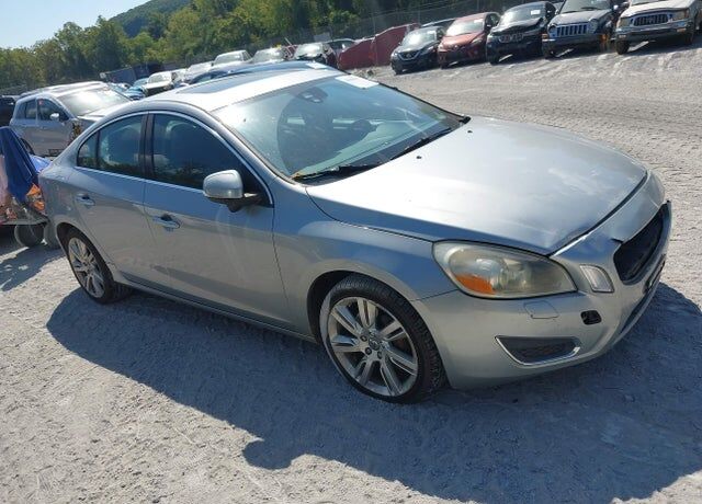 2012 VOLVO S60