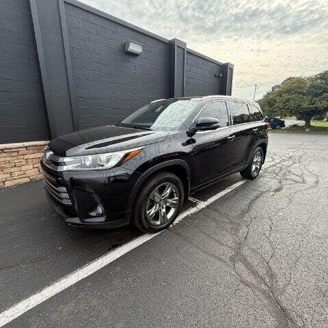 2017 TOYOTA Highlander