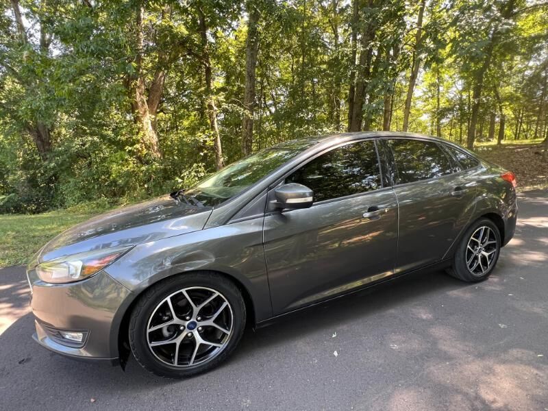 2017 FORD Focus