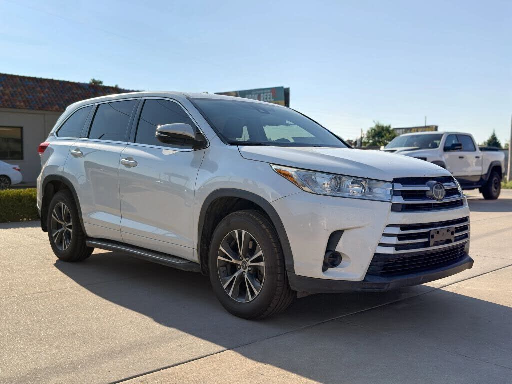 2018 TOYOTA Highlander