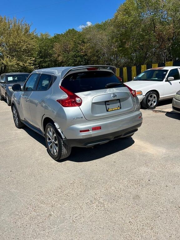 2011 NISSAN Juke