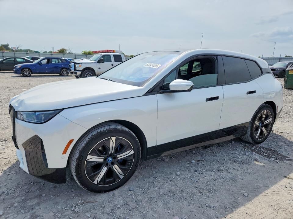 2025 BMW ix