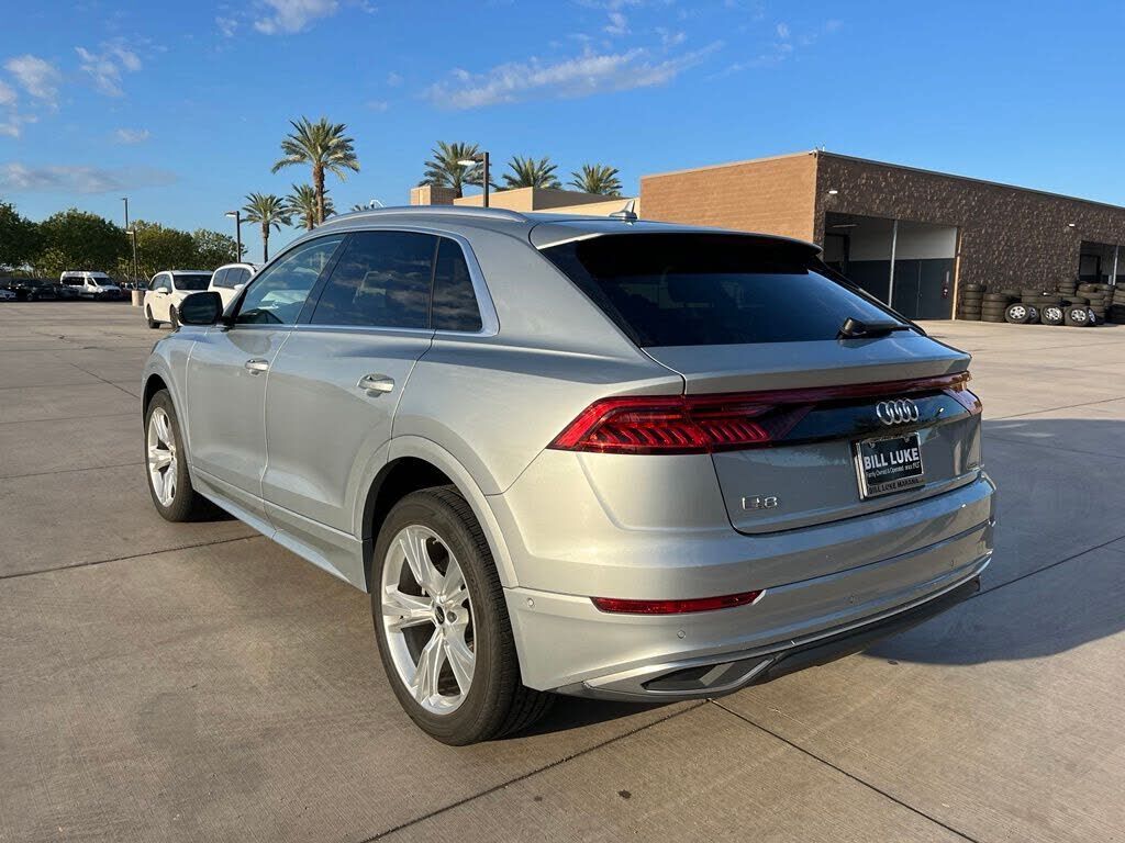 2023 Audi Q8