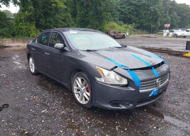2011 NISSAN Maxima