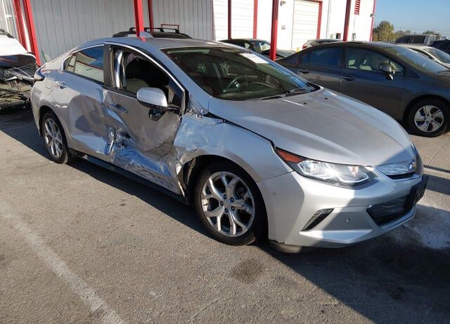 2016 CHEVROLET Volt