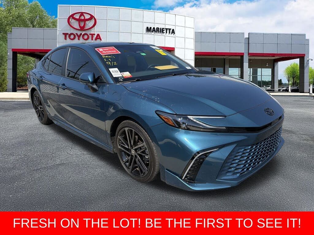 2025 TOYOTA Camry