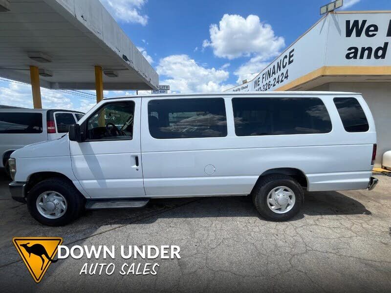 2008 FORD E-350